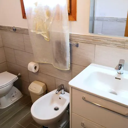 아파트 Domus Dejanas Bados *